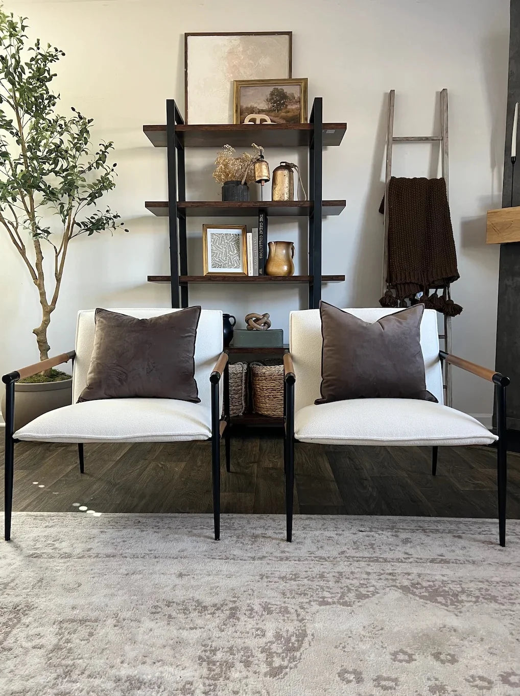 Boucle Accent Chair with Metal Frame U407477