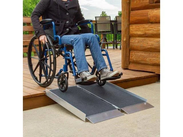 5' Portable Single-Fold Aluminum Wheelchair and Scooter Ramp X713850