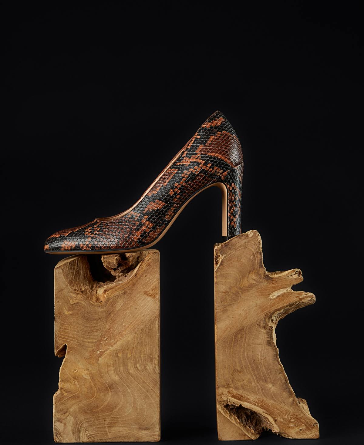 Black Suede Pumps W4326