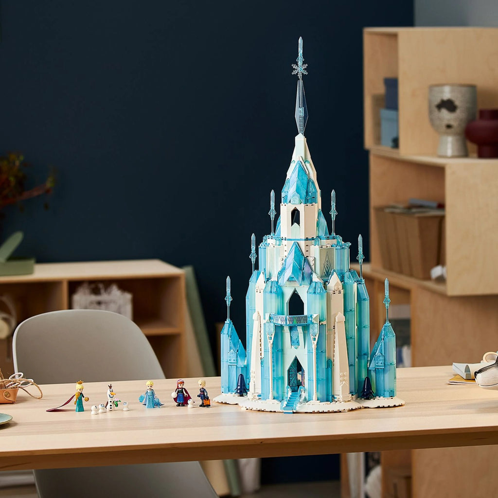 Disney Princess Ice Castle Building Toy with Anna and Elsa Mini Doll Figures L647787
