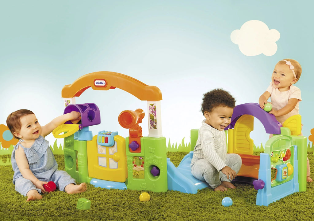 Activity Garden Playhouse W25418
