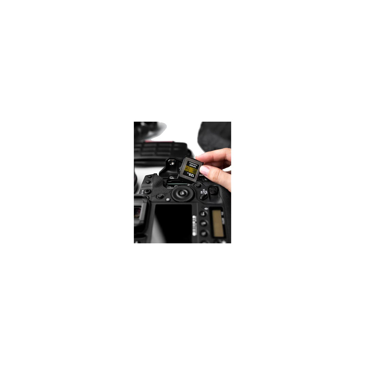 128GB CFexpress Type-B Memory Card P12542