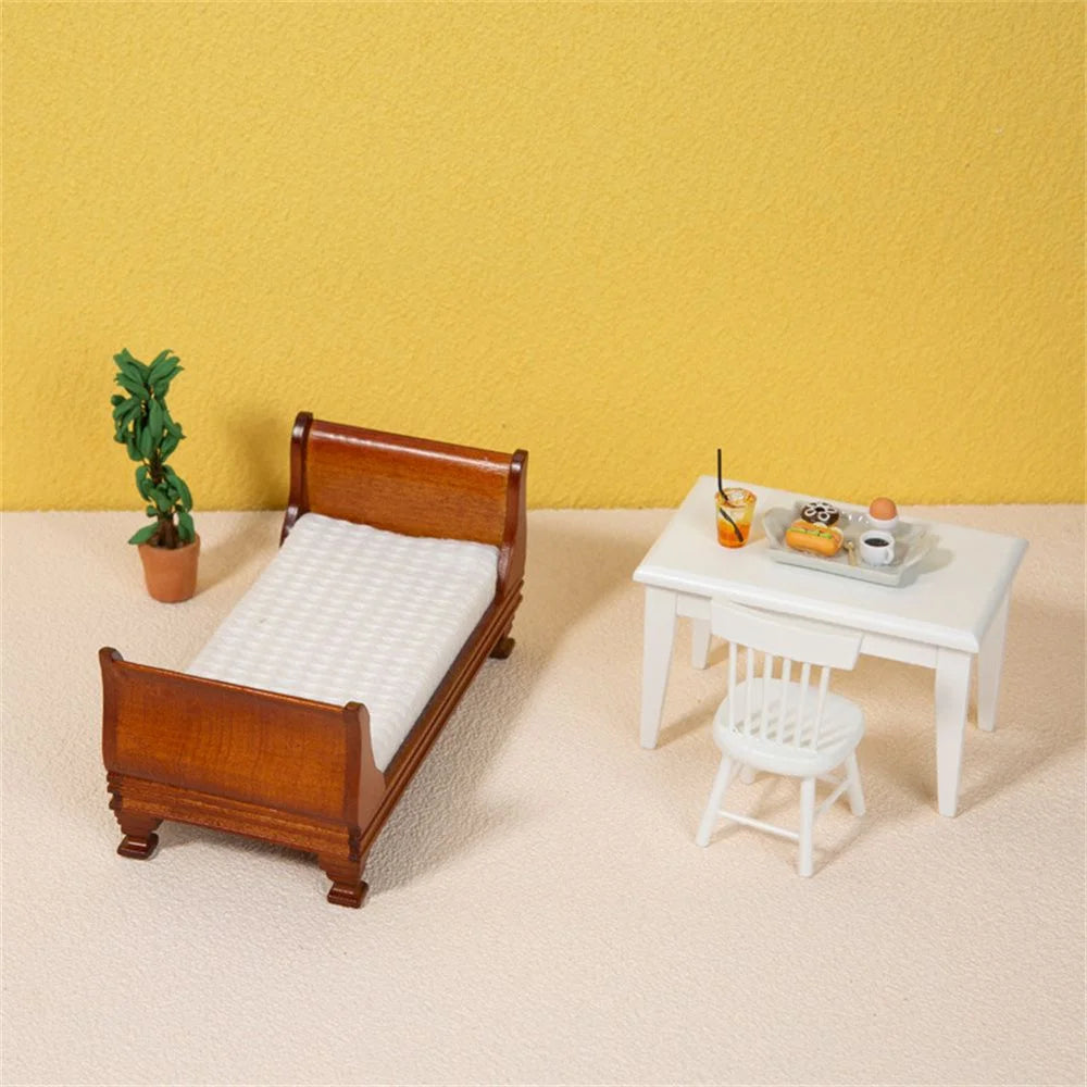 1:12 Dollhouse Bed Model Toy O27722
