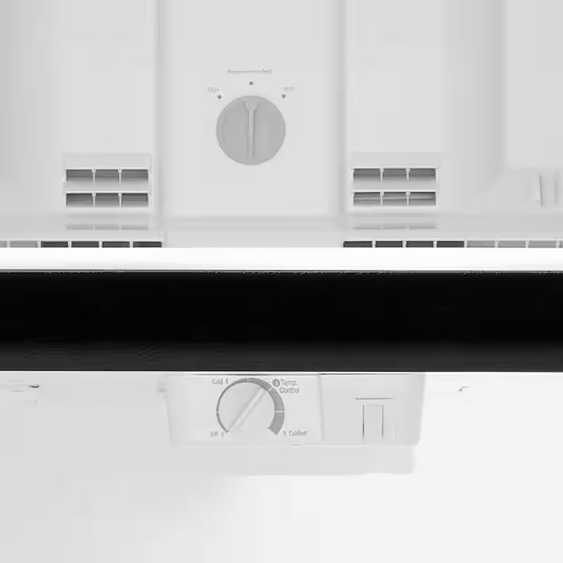 Top Freezer Refrigerator in Black X486080