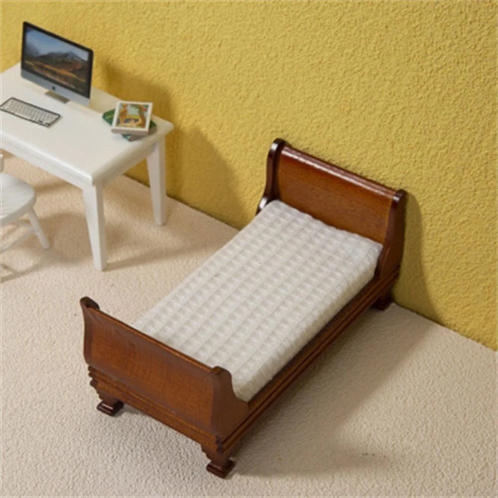 1:12 Dollhouse Bed Model Toy O27722