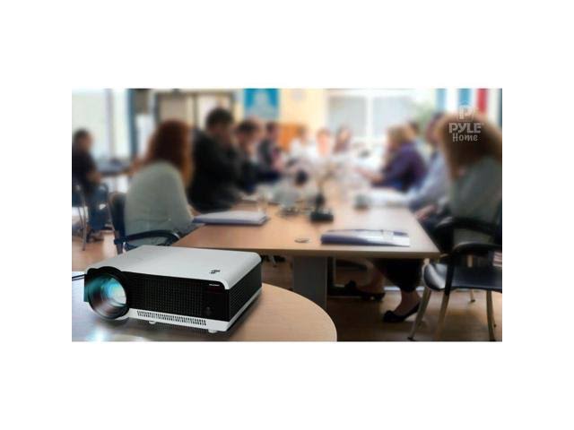 1080p LED HD Projector with Built-in Speakers and USB Flash Drive Memory Reader L4292