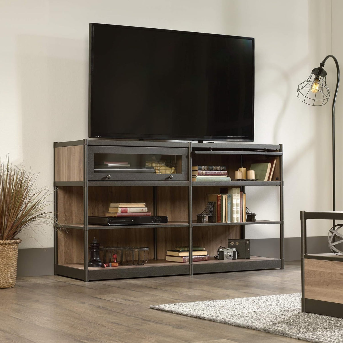 Black Triangular Side Table C5762